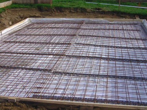 Bewehrtes Fundament vor dem Betonieren